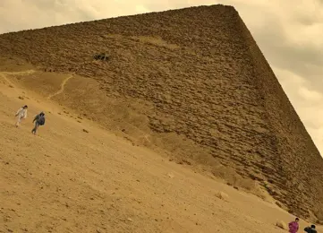 Tagesausflug von Hurghada nach Kairo Sakkara, Memphis, Dahschur photo