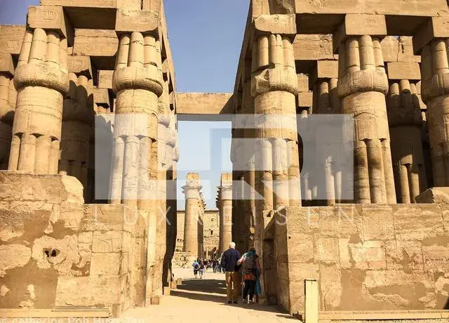 Luxor-Tempel bei Sonnenuntergang vs. Sonnenaufgang – Was ist besser für Fotos